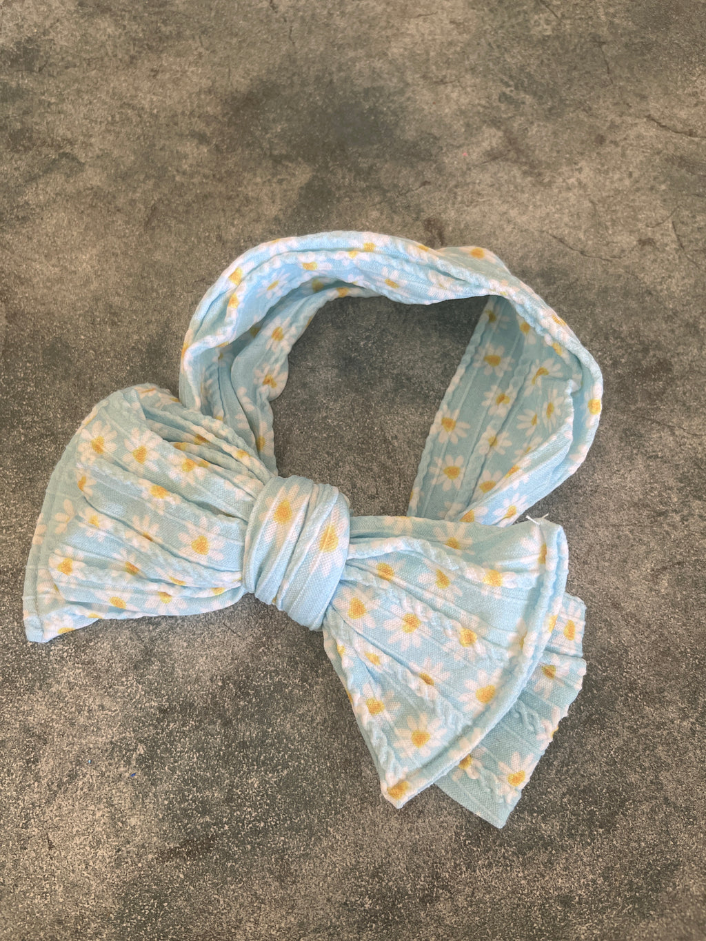 Daisy Chain - Cable Knit Bow Headband
